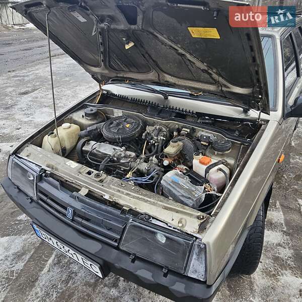 Хэтчбек ВАЗ / Lada 2109 2002 в Слобожанском фото 11 Хэтчбек ВАЗ / Lada 2109 2002 в Слобожанском