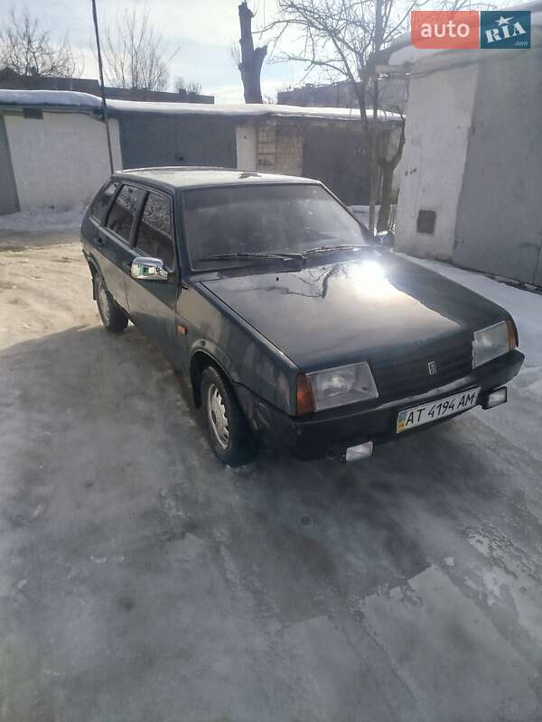 Хэтчбек ВАЗ / Lada 2109 2000 в Калуше фото 3 Хэтчбек ВАЗ / Lada 2109 2000 в Калуше