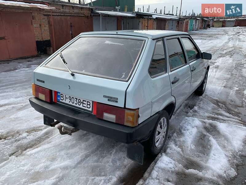 Хэтчбек ВАЗ / Lada 2109 1992 в Полтаве фото 7 Хэтчбек ВАЗ / Lada 2109 1992 в Полтаве
