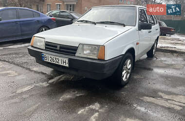 Хэтчбек ВАЗ / Lada 2109 2004 в Полтаве