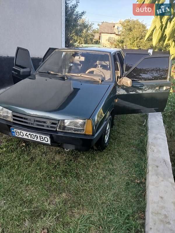 Хэтчбек ВАЗ / Lada 2109 2005 в Бучаче