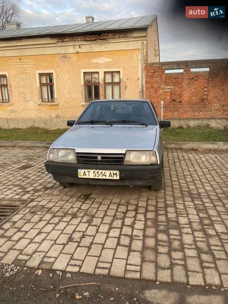 Хэтчбек ВАЗ / Lada 2109 2002 в Кутах