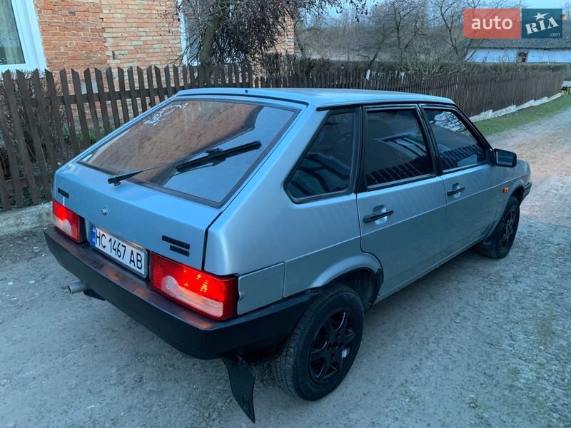 Хэтчбек ВАЗ / Lada 2109 2002 в Каменке-Бугской