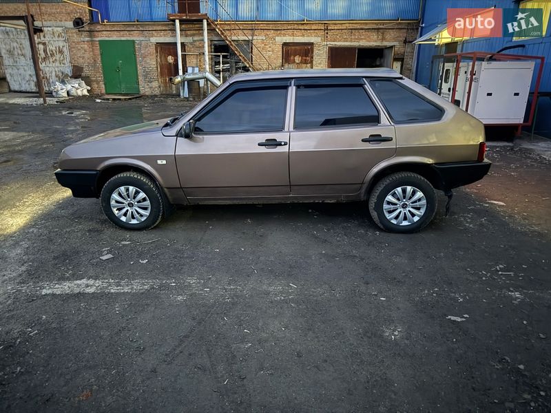 ВАЗ / Lada 2109 1989 ВАЗ / Lada 2109 1989