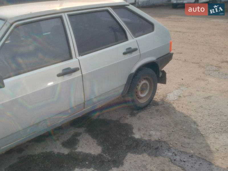 Хэтчбек ВАЗ / Lada 2109 2004 в Ровно