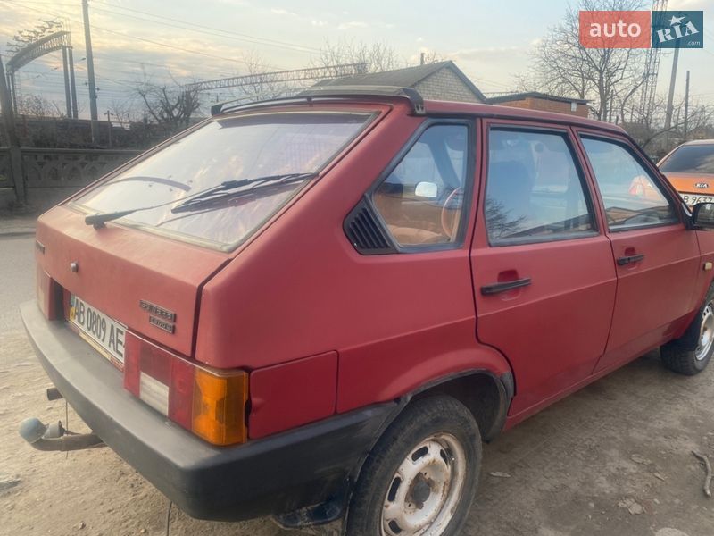 Хэтчбек ВАЗ / Lada 2109 1988 в Жмеринке фото 2 Хэтчбек ВАЗ / Lada 2109 1988 в Жмеринке