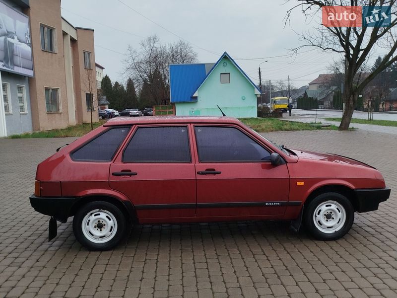 Хэтчбек ВАЗ / Lada 2109 1997 в Коломые