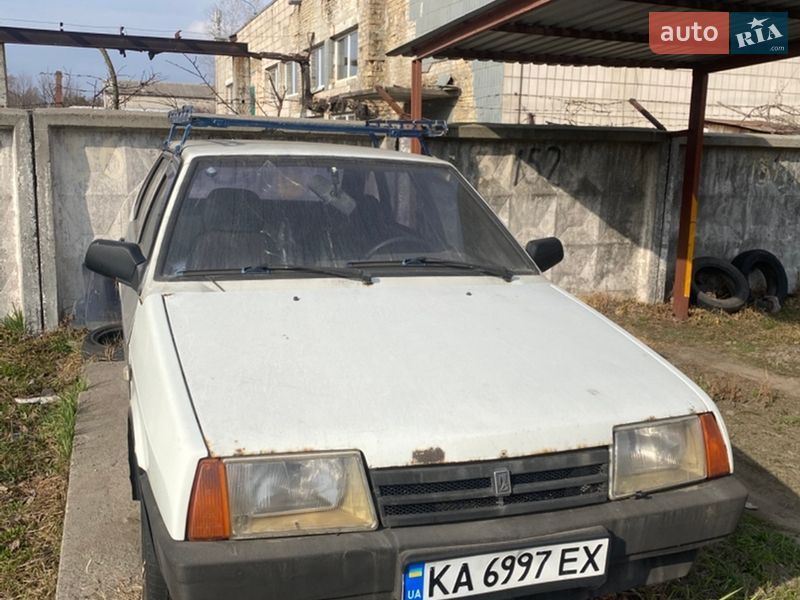 Хэтчбек ВАЗ / Lada 2109 1995 в Киеве фото Хэтчбек ВАЗ / Lada 2109 1995 в Киеве