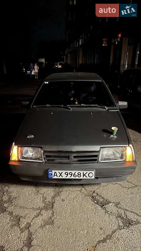 Хэтчбек ВАЗ / Lada 2109 2002 в Краснокутске