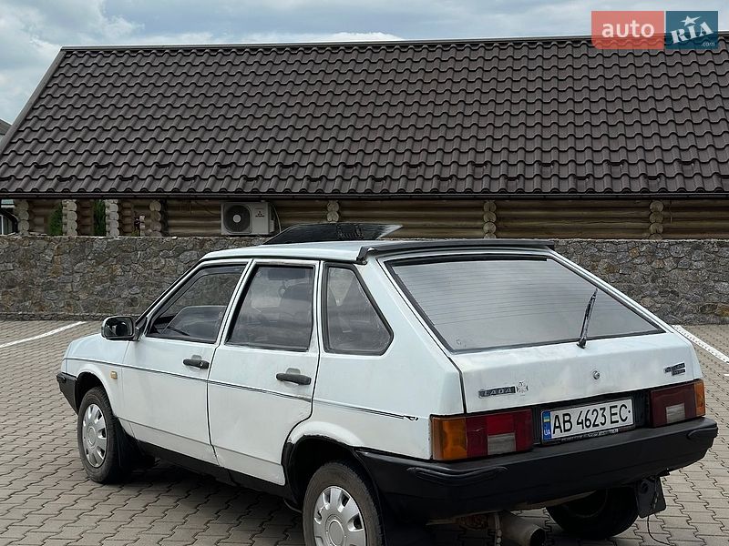 Хэтчбек ВАЗ / Lada 2109 1992 в Иванове