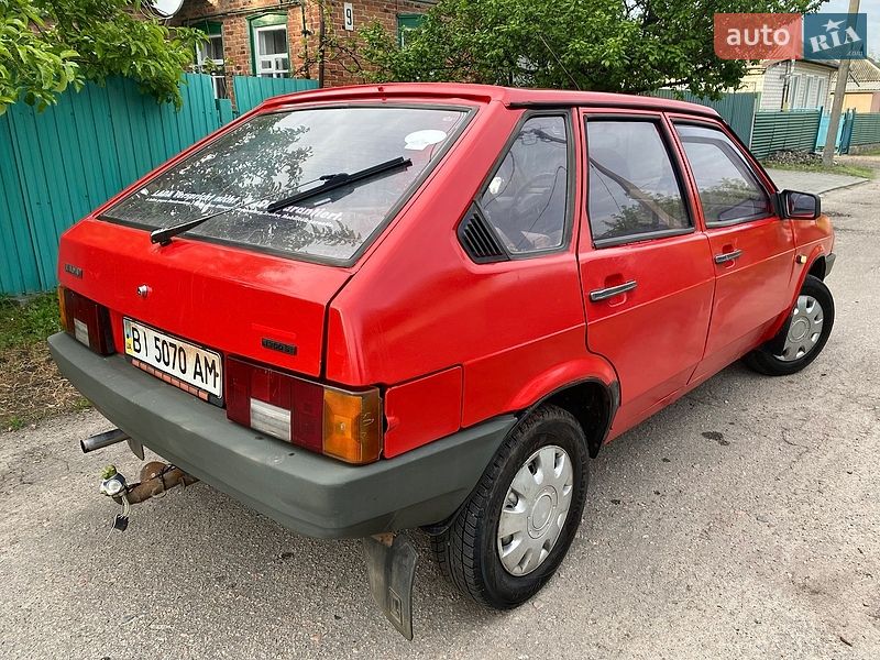 Хэтчбек ВАЗ / Lada 2109 1991 в Кобеляках фото 4 Хэтчбек ВАЗ / Lada 2109 1991 в Кобеляках
