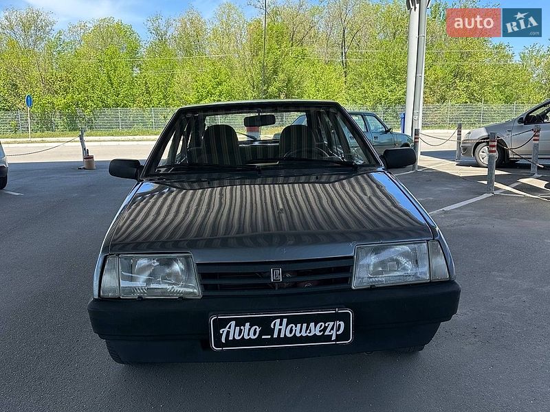 Хэтчбек ВАЗ / Lada 2109 2006 в Запорожье фото 2 Хэтчбек ВАЗ / Lada 2109 2006 в Запорожье