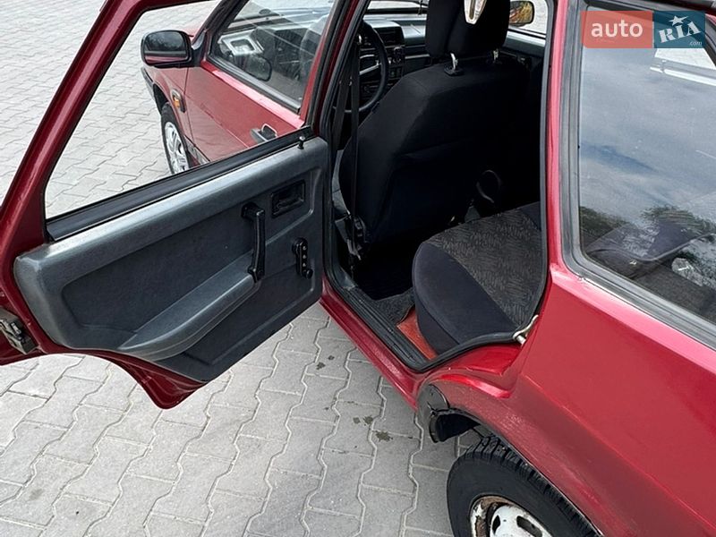 Хэтчбек ВАЗ / Lada 2109 1996 в Волочиске фото 8 Хэтчбек ВАЗ / Lada 2109 1996 в Волочиске