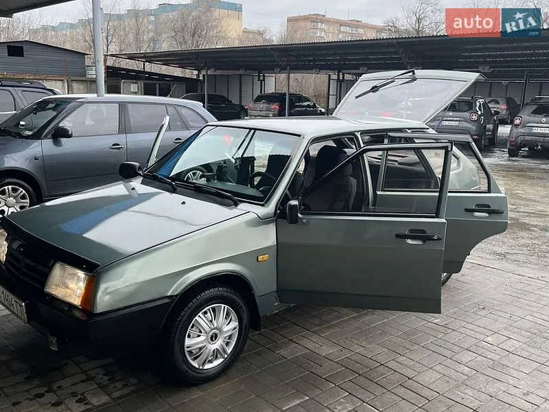 ВАЗ / Lada 2109