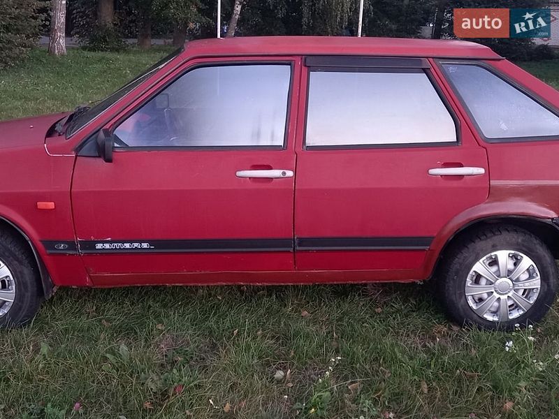Хетчбек ВАЗ / Lada 2109 1988 в Зіньківі