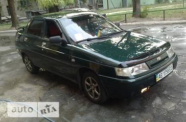 Седан ВАЗ / Lada 2110 2004 в Днепре