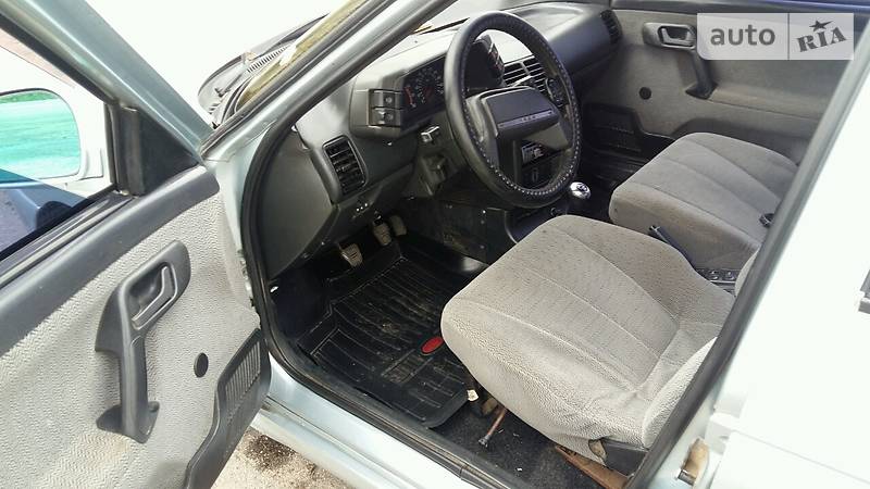Лимузин ВАЗ / Lada 2110 2002 в Приазовском