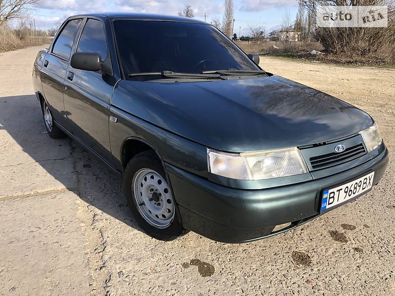 Седан ВАЗ / Lada 2110 2010 в Новой Каховке