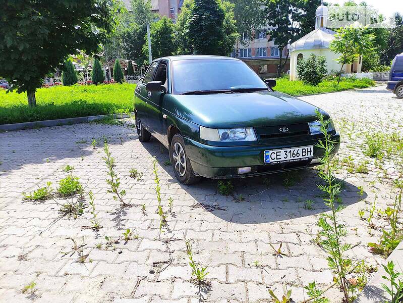 Седан ВАЗ / Lada 2110 2004 в Черновцах