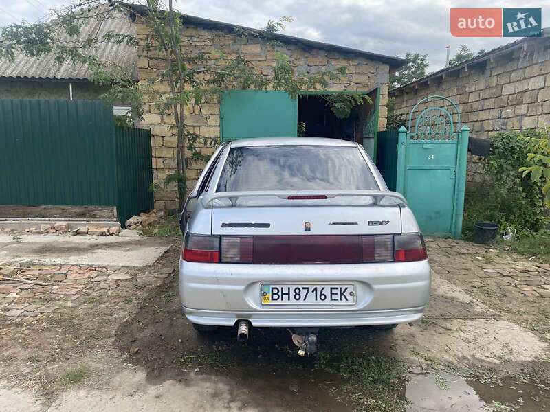 Седан ВАЗ / Lada 2110 2001 в Килии