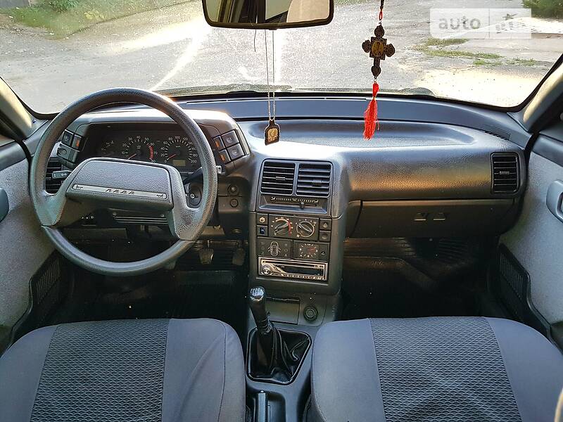 Седан ВАЗ / Lada 2110 2006 в Запорожье