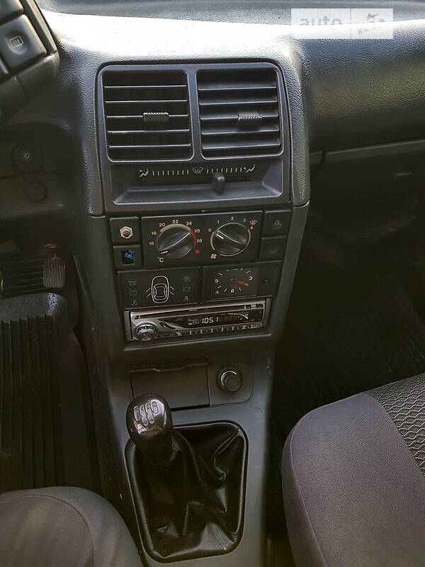 Седан ВАЗ / Lada 2110 2006 в Запорожье