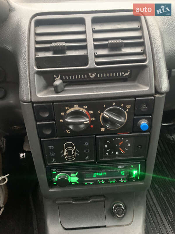 Седан ВАЗ / Lada 2110 2003 в Харькове фото 2 Седан ВАЗ / Lada 2110 2003 в Харькове