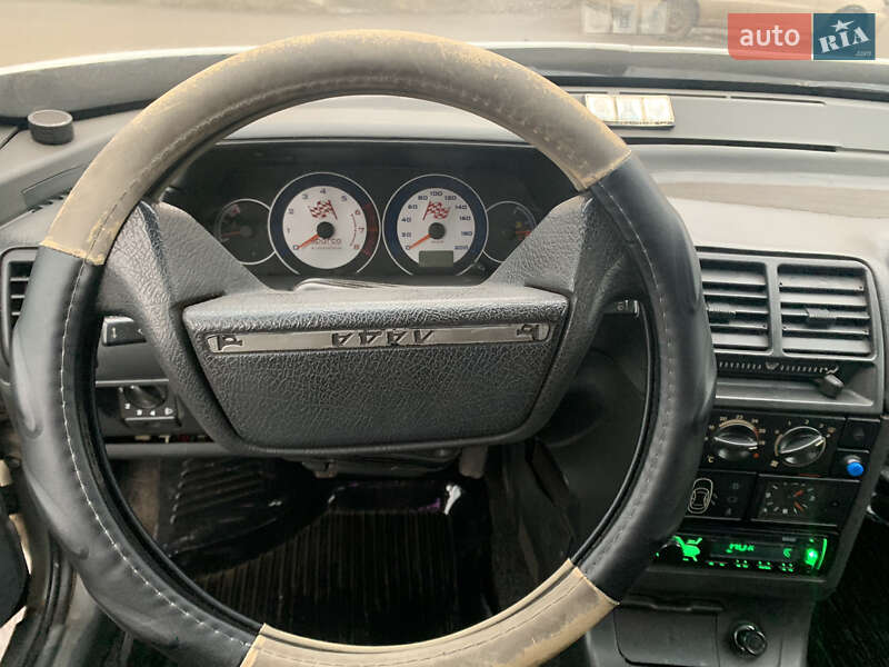 Седан ВАЗ / Lada 2110 2003 в Харькове фото 6 Седан ВАЗ / Lada 2110 2003 в Харькове