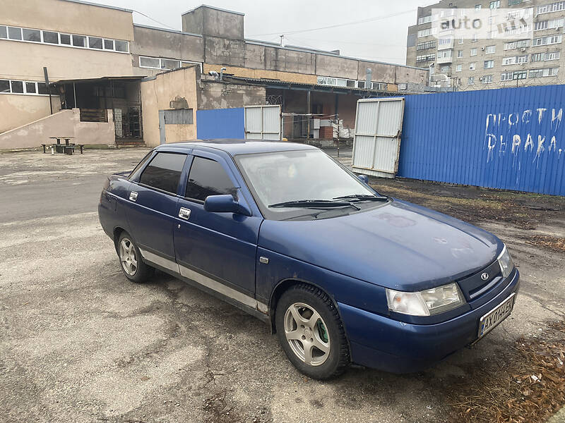 Седан ВАЗ / Lada 2110 2001 в Лозовой