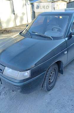 Седан ВАЗ 2110 2001 в 