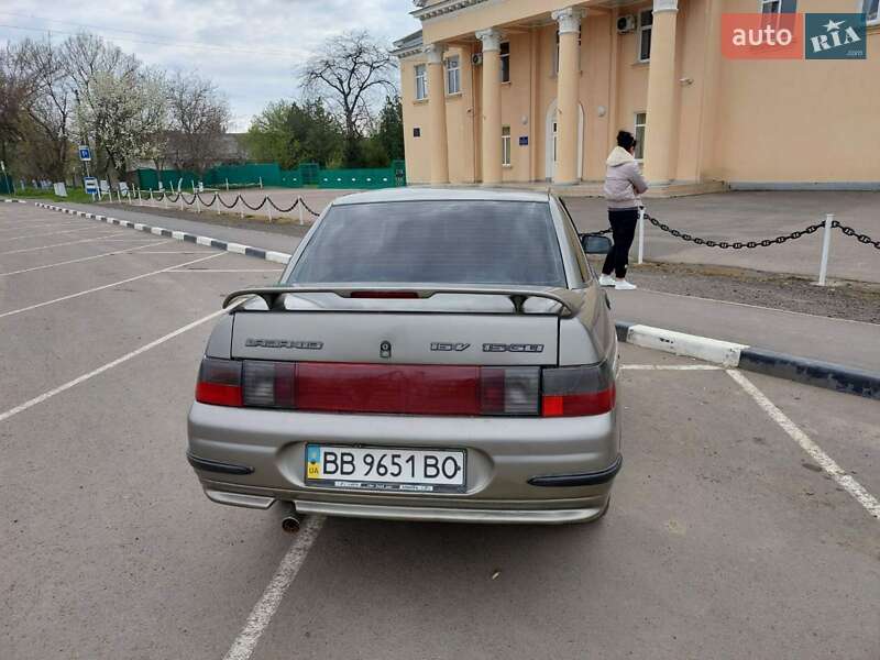 Седан ВАЗ / Lada 2110 2001 в Килии