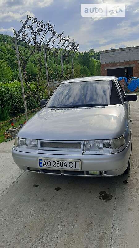 Седан ВАЗ / Lada 2110 2002 в Хусте