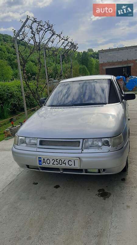 Седан ВАЗ / Lada 2110 2002 в Хусте