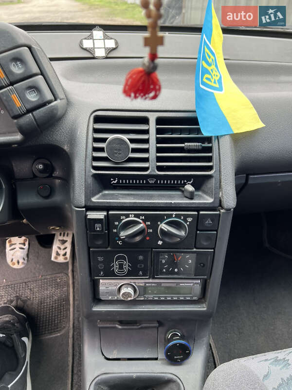Седан ВАЗ / Lada 2110 2007 в Киеве