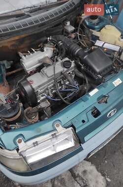 Седан ВАЗ / Lada 2110 2001 в Змиеве