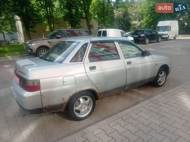 Седан ВАЗ / Lada 2110 2002 в Черновцах