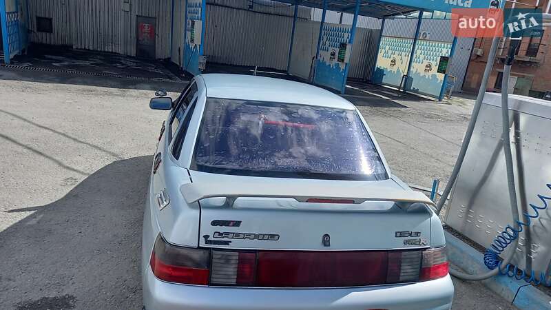 Седан ВАЗ / Lada 2110 2001 в Харькове