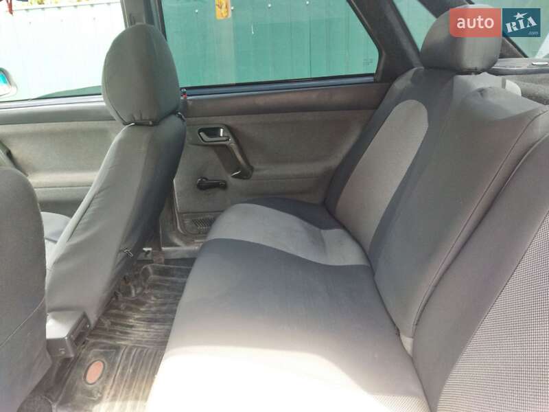 Седан ВАЗ / Lada 2110 2004 в Мерефа