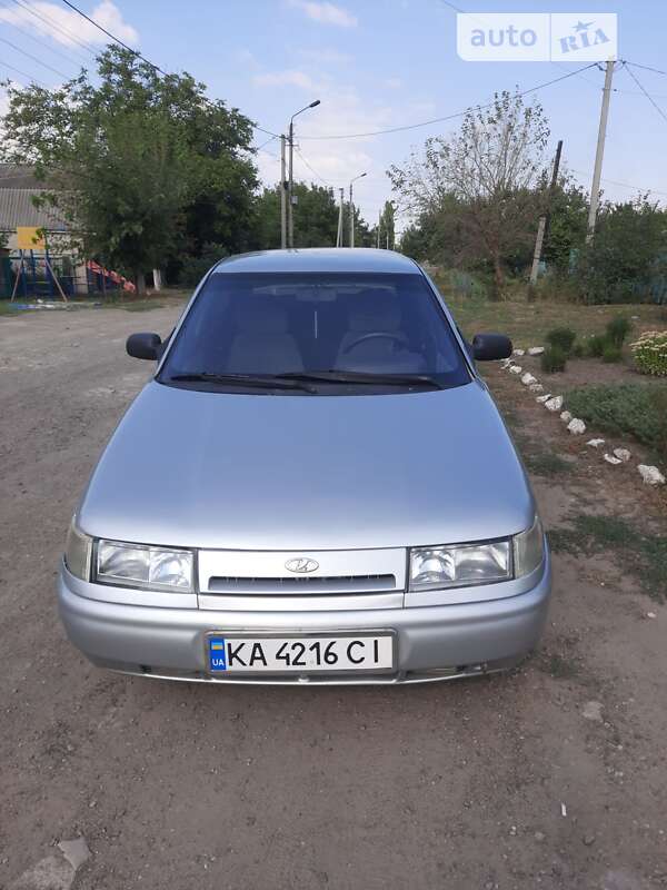 Седан ВАЗ / Lada 2110 2003 в Первомайске