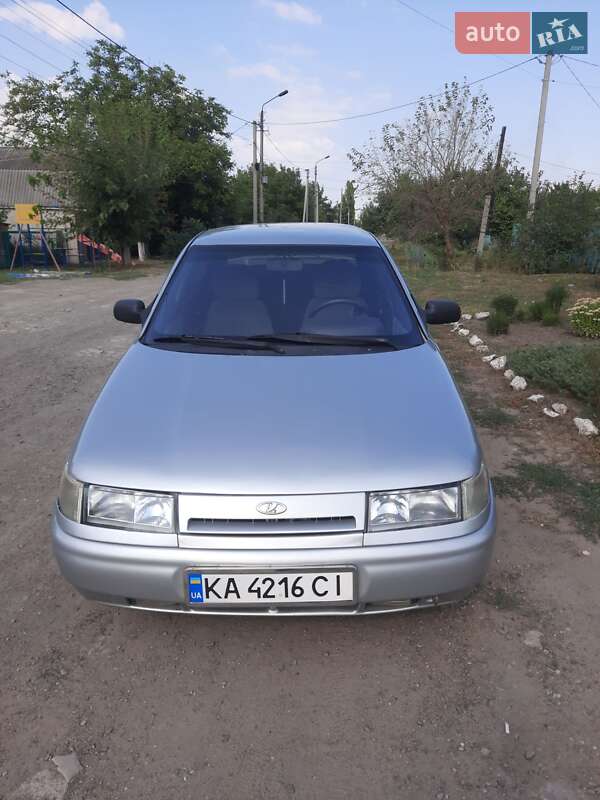 Седан ВАЗ / Lada 2110 2003 в Первомайську