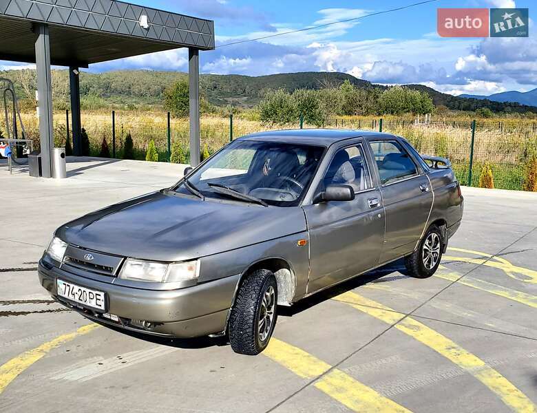 Седан ВАЗ / Lada 2110 2002 в Ивано-Франковске