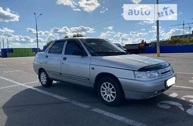 Седан ВАЗ / Lada 2110 2006 в Киеве