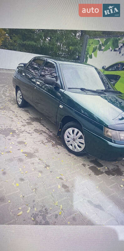 Седан ВАЗ / Lada 2110 2004 в Снятине