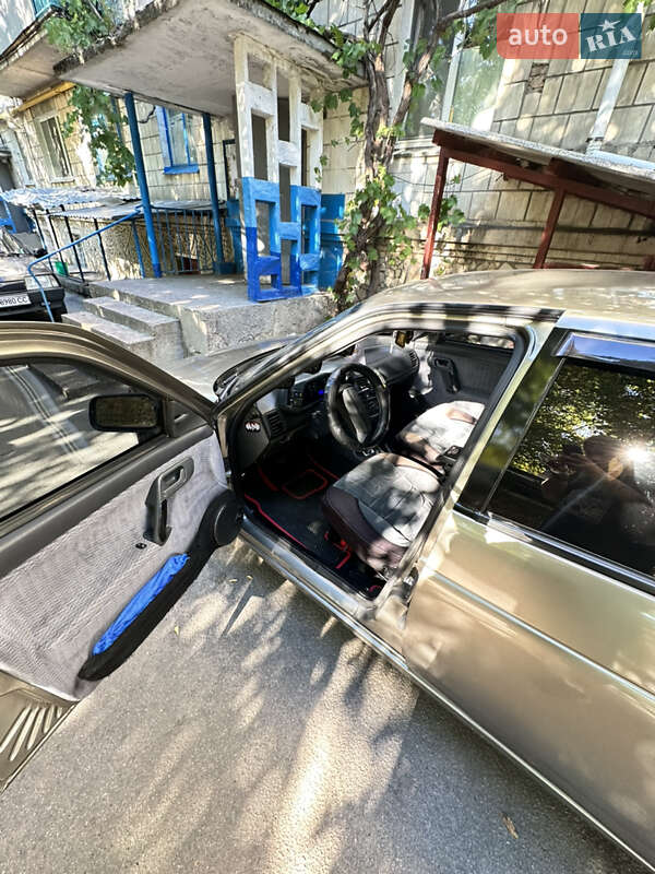 Седан ВАЗ / Lada 2110 2001 в Кропивницком