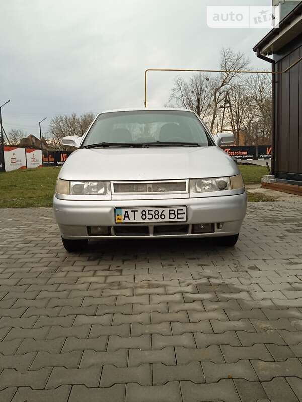 Седан ВАЗ / Lada 2110 2004 в Чорткові