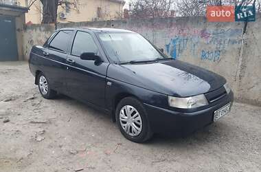 Седан ВАЗ / Lada 2110 2004 в Одессе