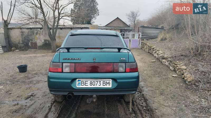Седан ВАЗ / Lada 2110 2001 в Николаеве