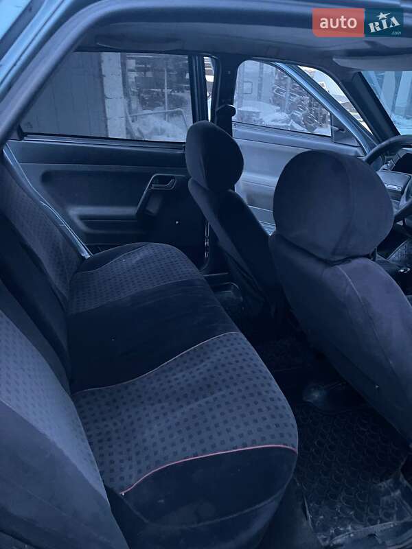 Седан ВАЗ / Lada 2110 2001 в Дубно