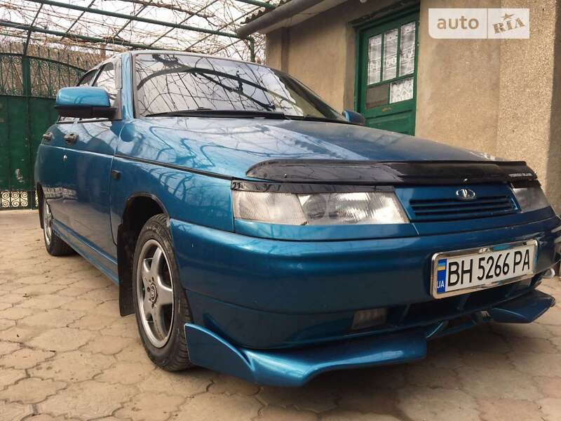 Седан ВАЗ / Lada 2110 1999 в Болграде