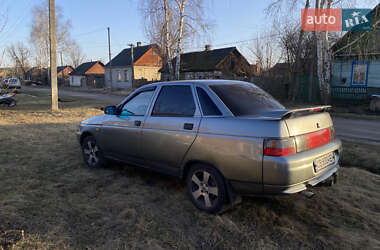 Седан ВАЗ 2110 2004 в 